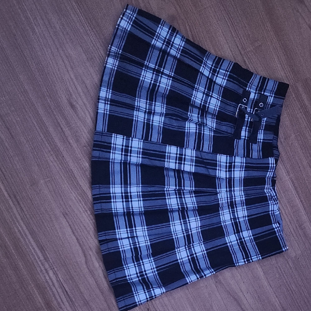 Plaid Black and White Women's Skirt